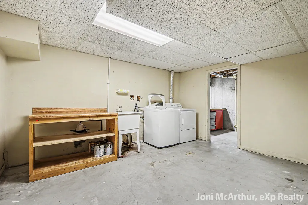 2545 Eastlake Court SW Grandville City MI 49418