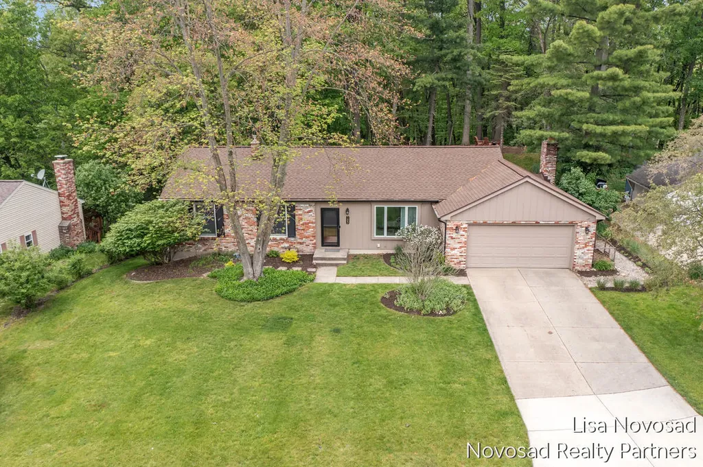 485 Edgeworthe Drive SE Ada Township MI 49301