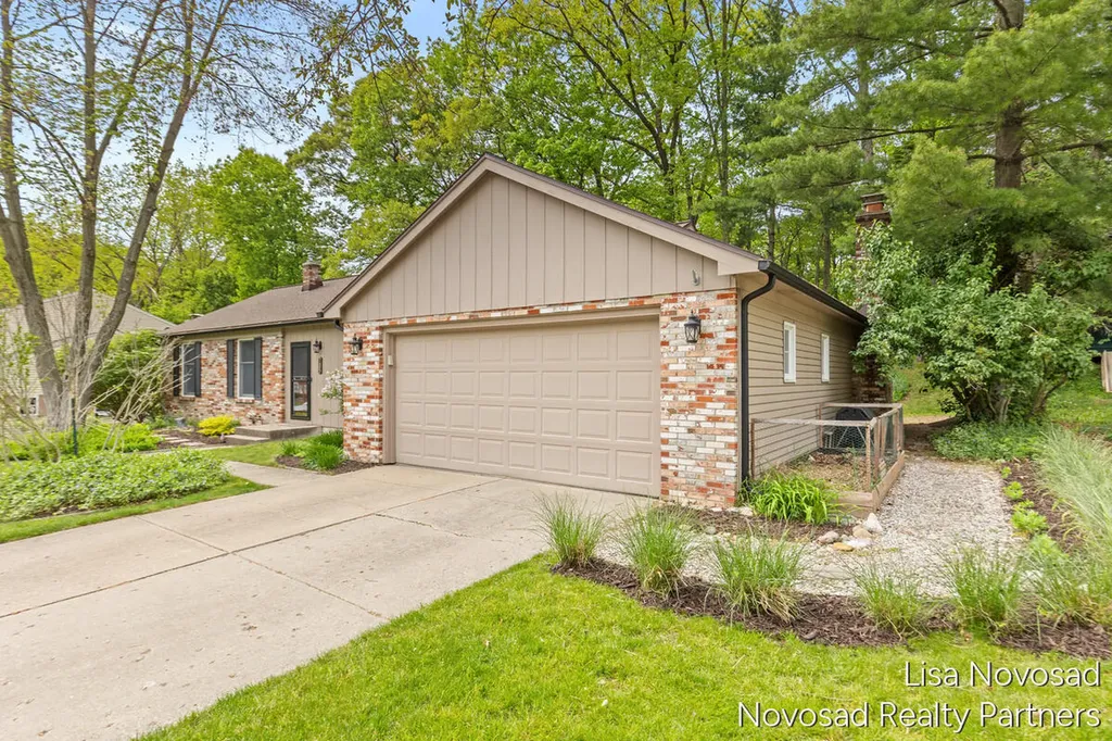 485 Edgeworthe Drive SE Ada Township MI 49301