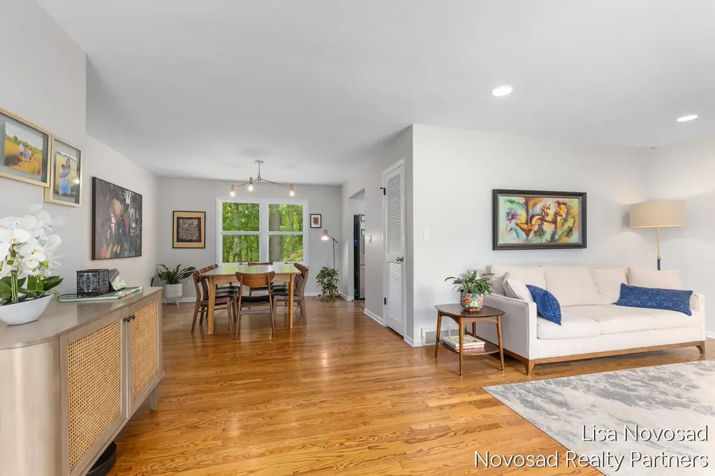 485 Edgeworthe Drive SE Ada Township MI 49301