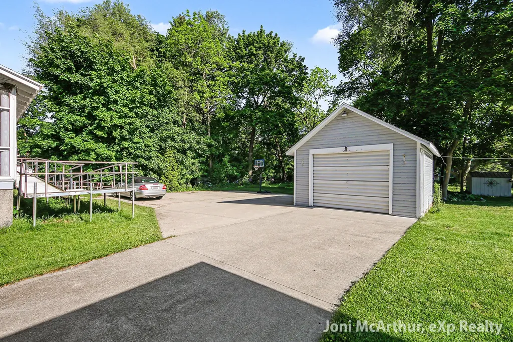 504 W Grove Street Greenville City MI 48838
