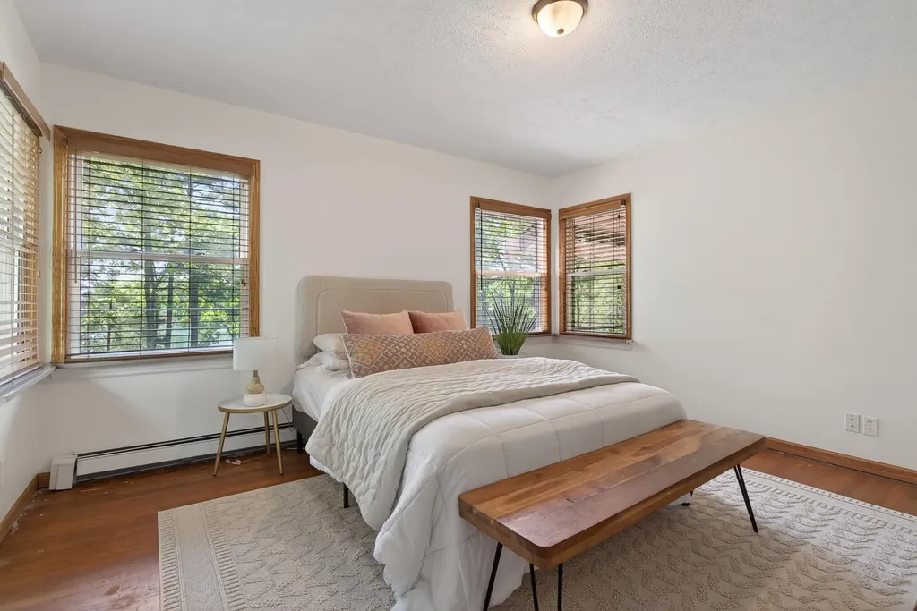 3311 Dorais Drive NE Grand Rapids City MI 49525