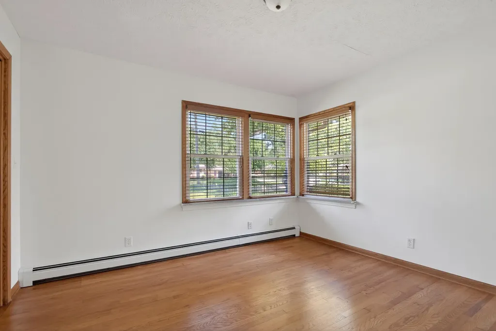 3311 Dorais Drive NE Grand Rapids City MI 49525