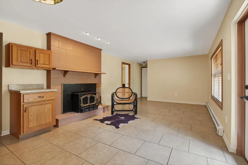 3311 Dorais Drive NE Grand Rapids City MI 49525