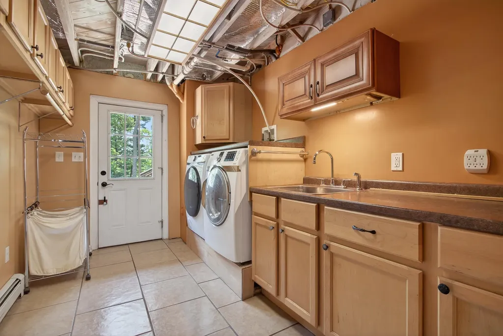 3311 Dorais Drive NE Grand Rapids City MI 49525