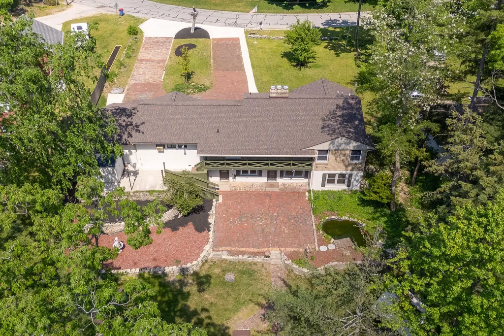 3311 Dorais Drive NE Grand Rapids City MI 49525