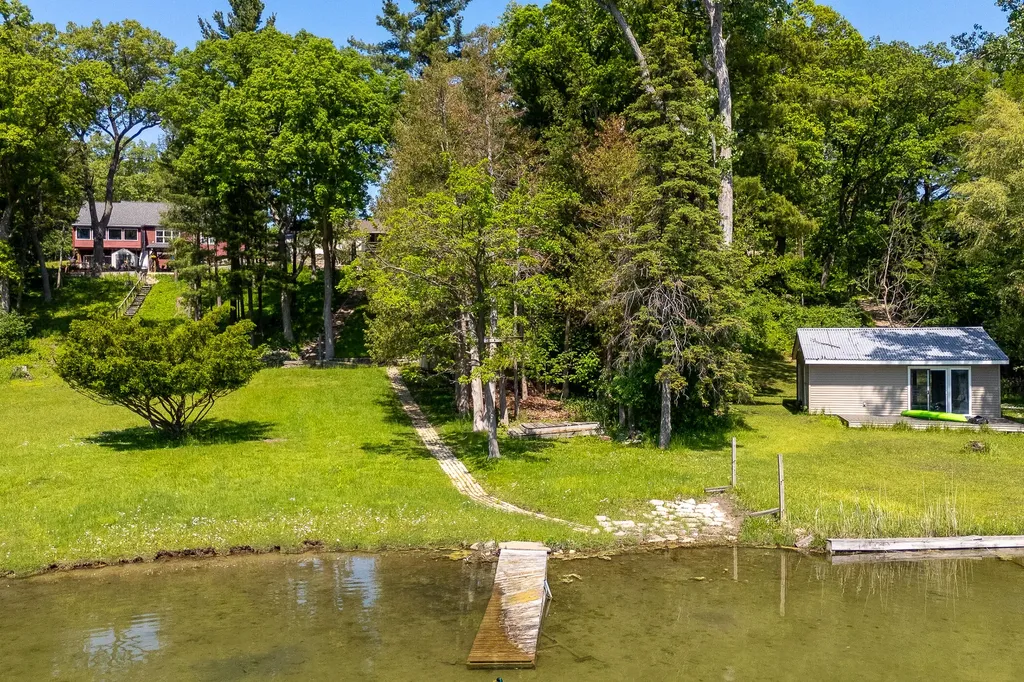3311 Dorais Drive NE Grand Rapids City MI 49525