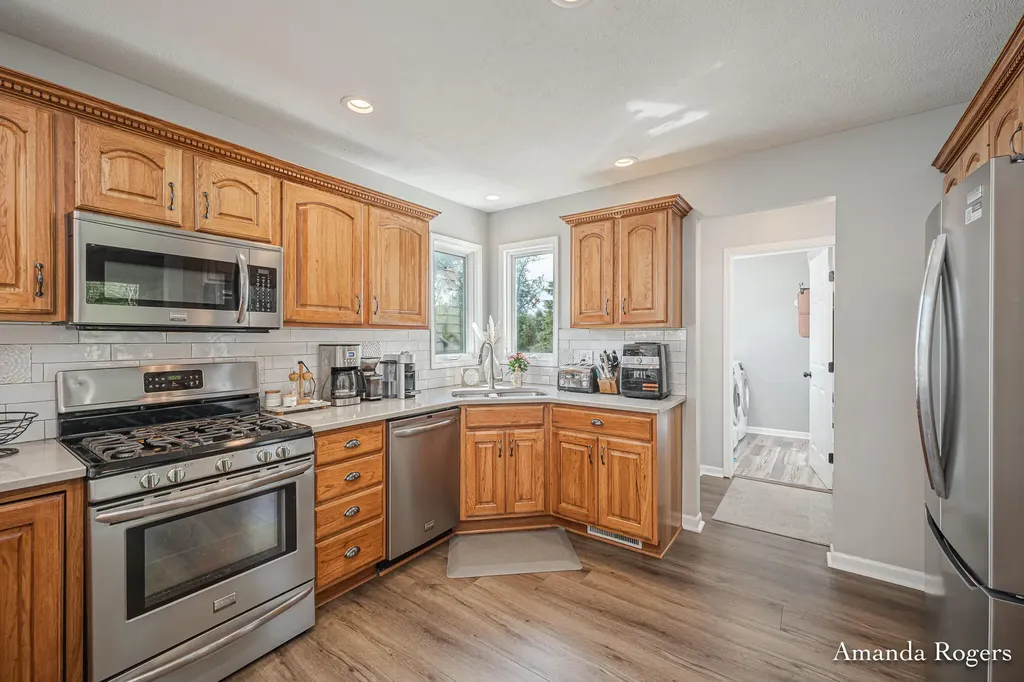 1072 Cumberland Avenue SE Vergennes Township MI 49331