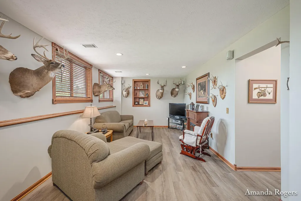 1072 Cumberland Avenue SE Vergennes Township MI 49331