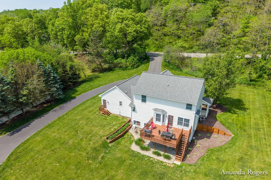 1072 Cumberland Avenue SE Vergennes Township MI 49331