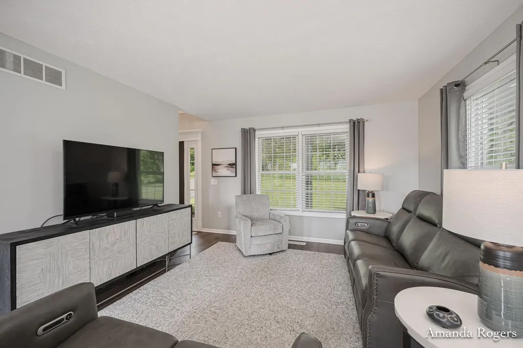 1072 Cumberland Avenue SE Vergennes Township MI 49331