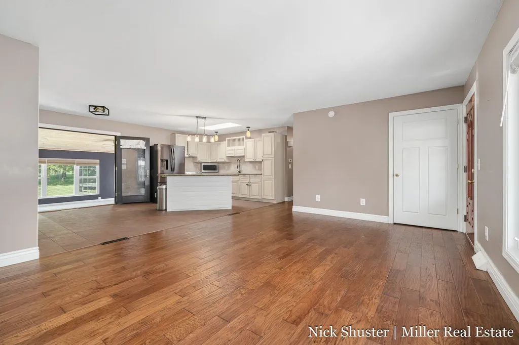 115 W North Street Hastings City MI 49058