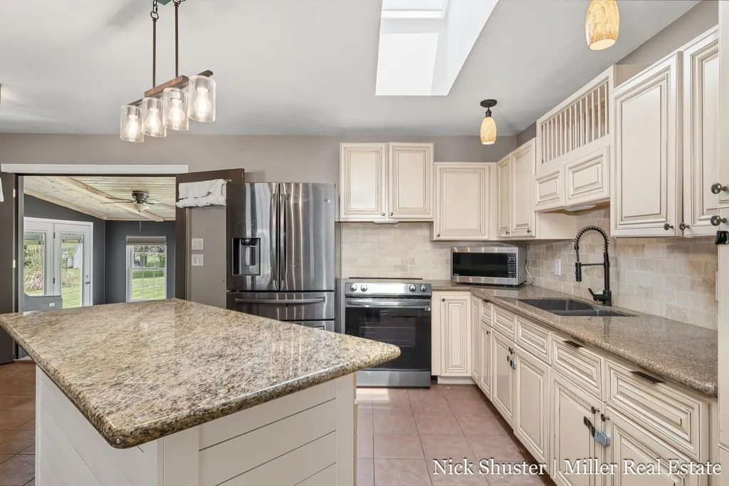 115 W North Street Hastings City MI 49058