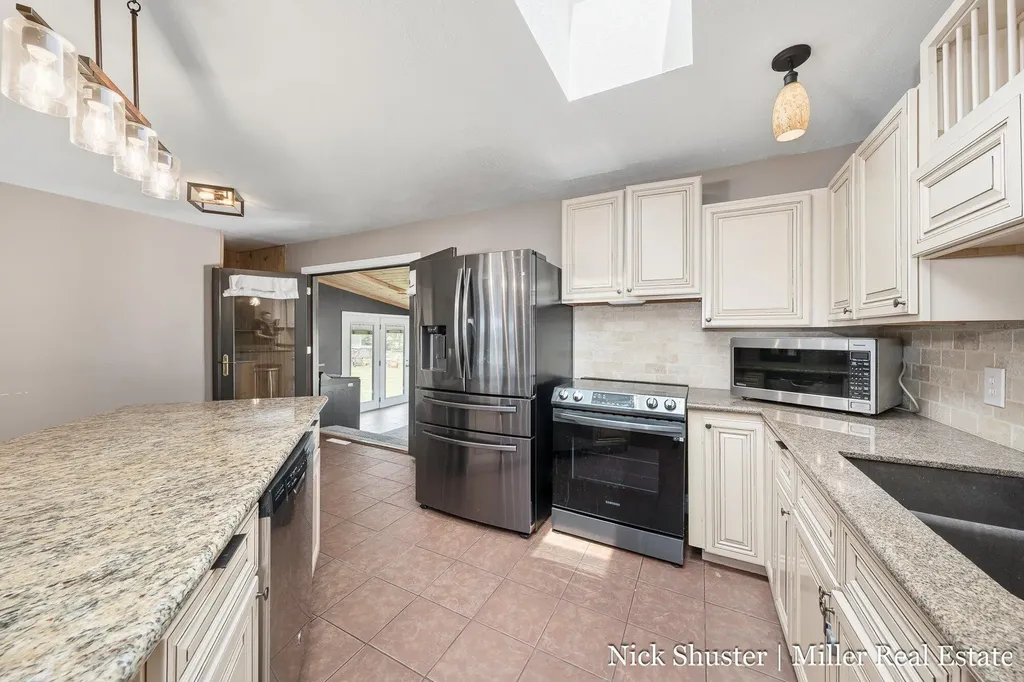 115 W North Street Hastings City MI 49058
