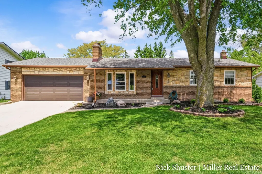 115 W North Street Hastings City MI 49058