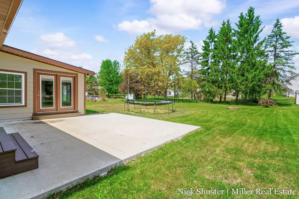 115 W North Street Hastings City MI 49058