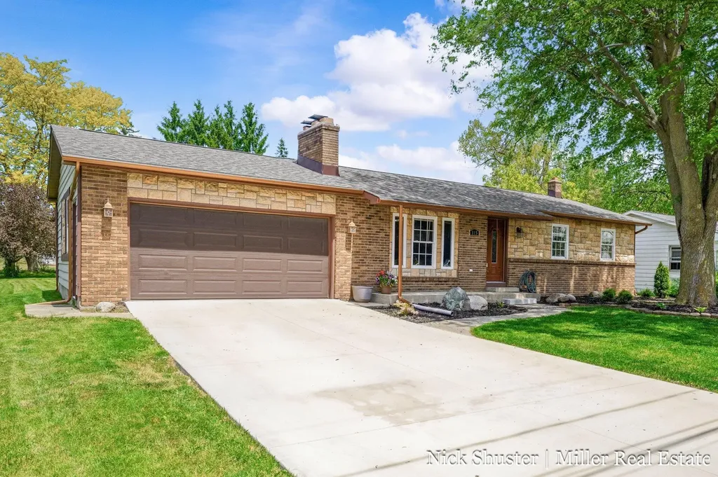 115 W North Street Hastings City MI 49058