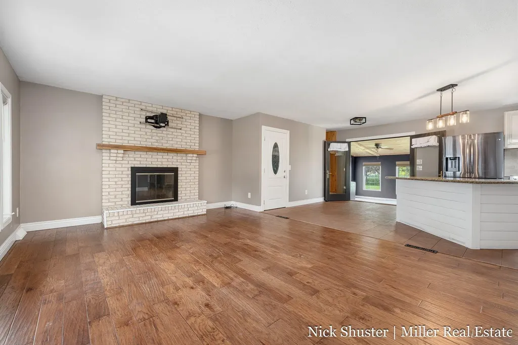 115 W North Street Hastings City MI 49058