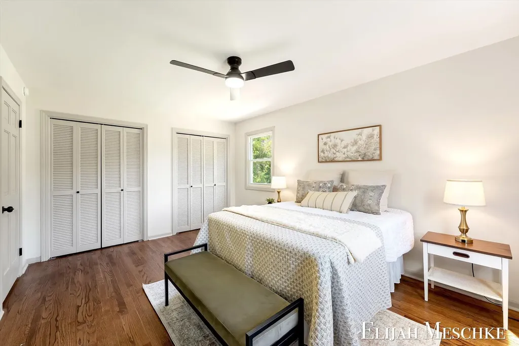 1738 Auburn Avenue NE Grand Rapids City MI 49505