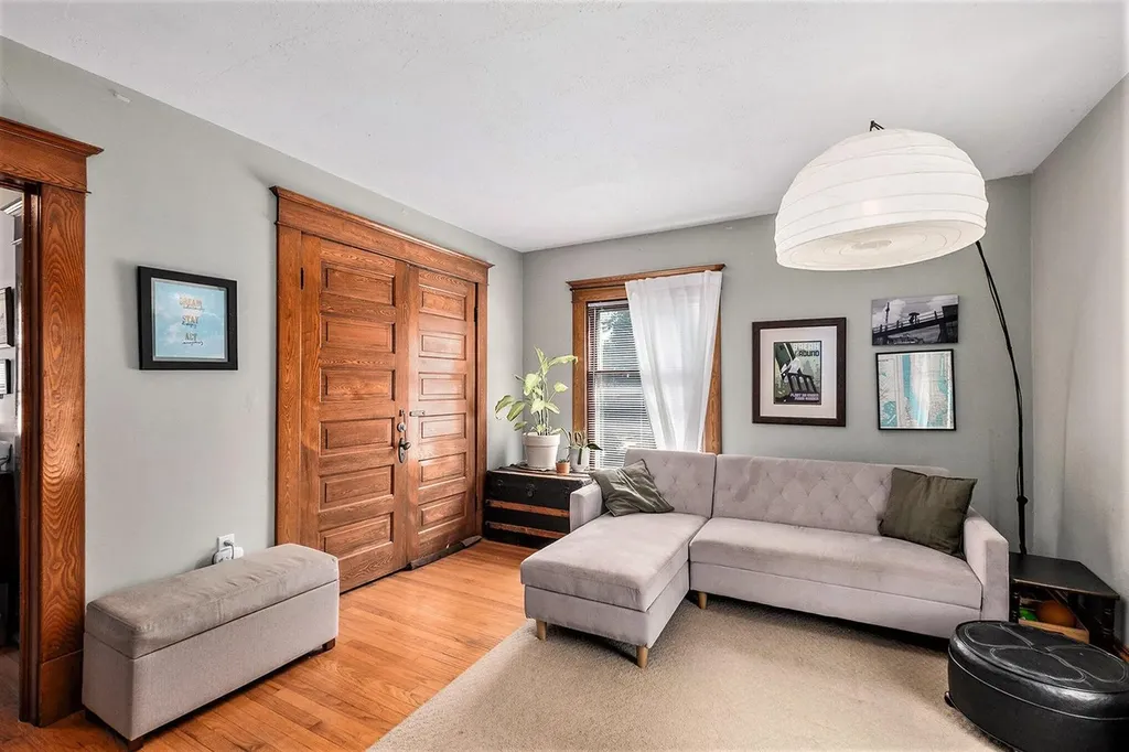 3271 Coit Avenue NE Grand Rapids City MI 49525