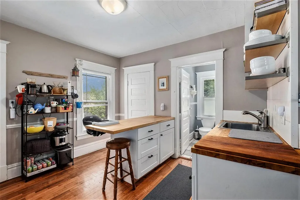 3271 Coit Avenue NE Grand Rapids City MI 49525