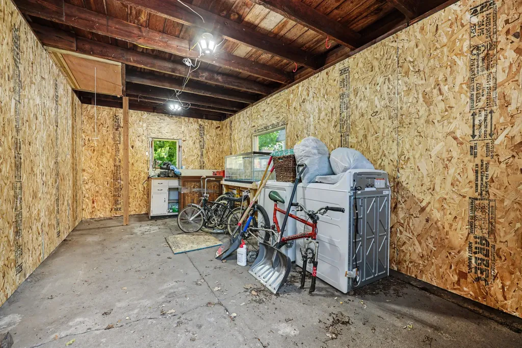 3271 Coit Avenue NE Grand Rapids City MI 49525
