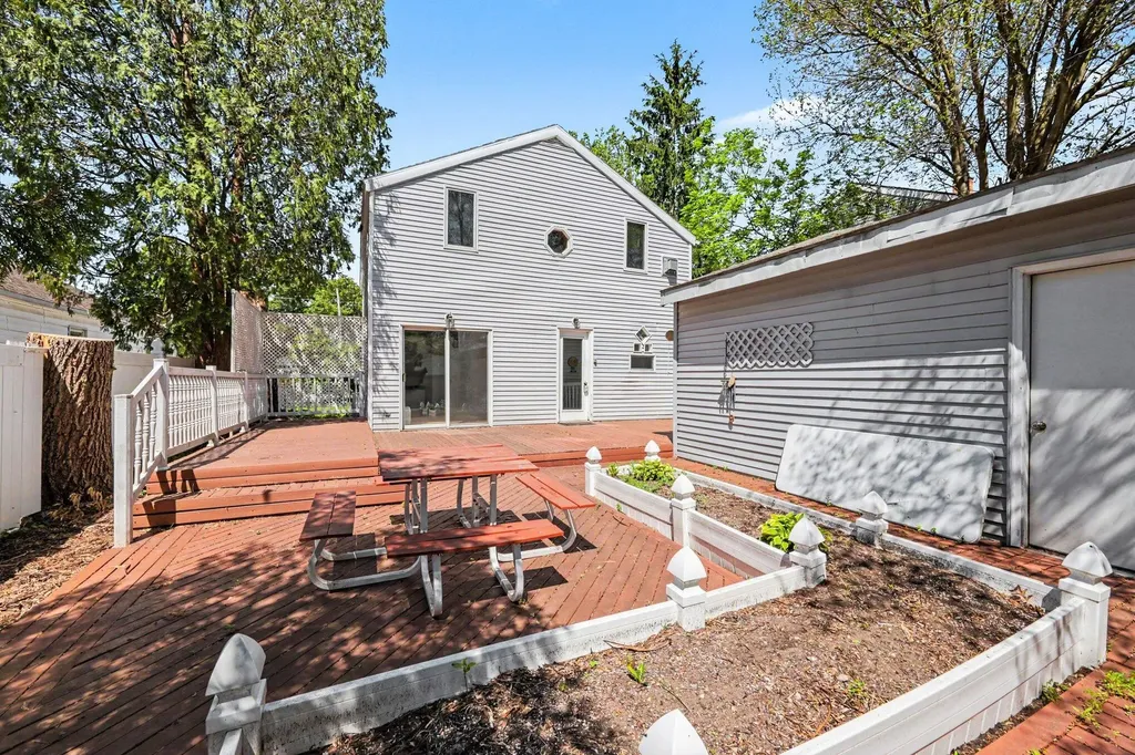 3682 Heron Avenue SW Wyoming City MI 49509