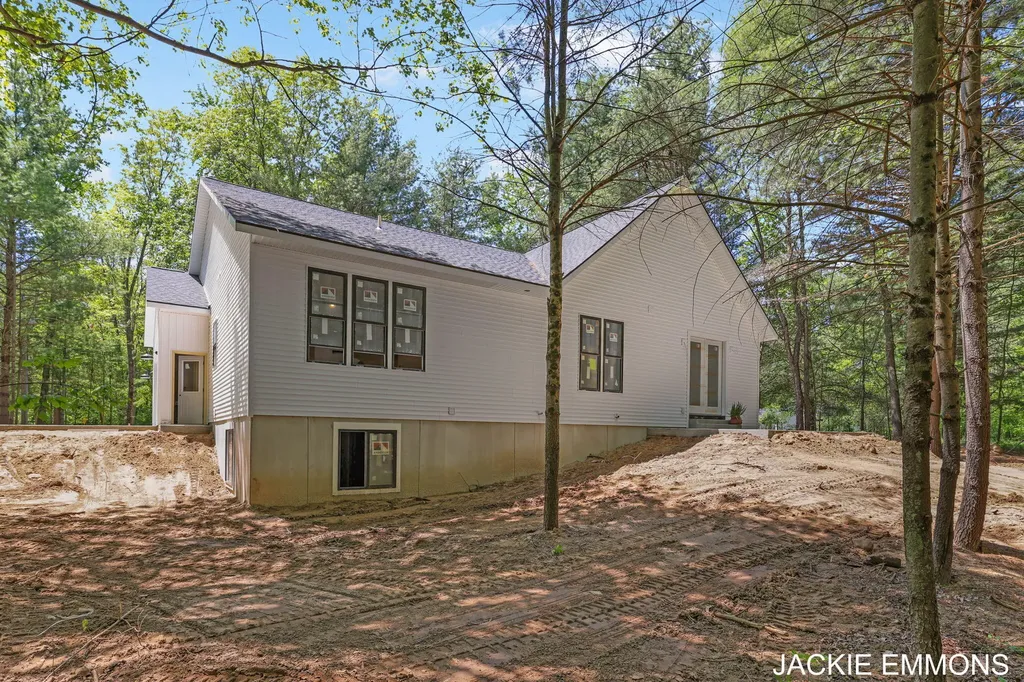 22672 W Kendaville Road Pierson Township MI 49339