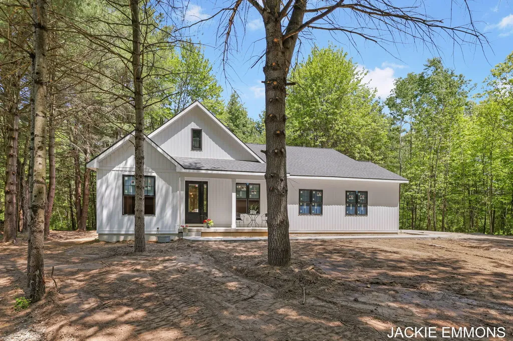 22672 W Kendaville Road Pierson Township MI 49339