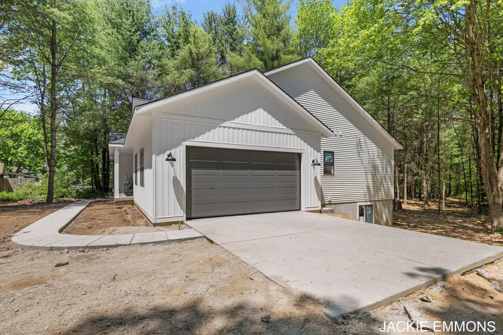 22672 W Kendaville Road Pierson Township MI 49339