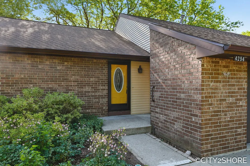 4294 Indian Spring Drive SW Grandville City MI 49418