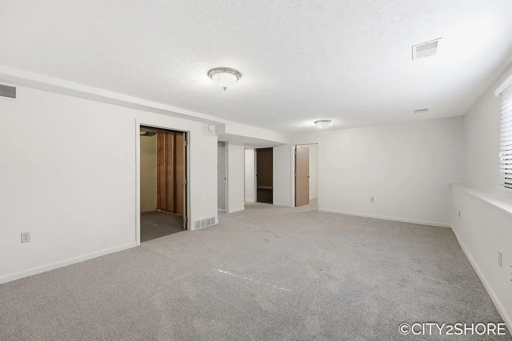4294 Indian Spring Drive SW Grandville City MI 49418