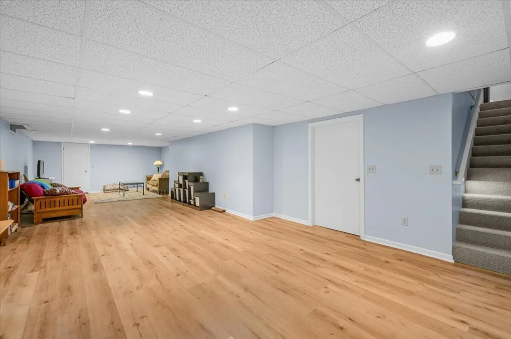 3666 Aaron Avenue SW Grandville City MI 49418