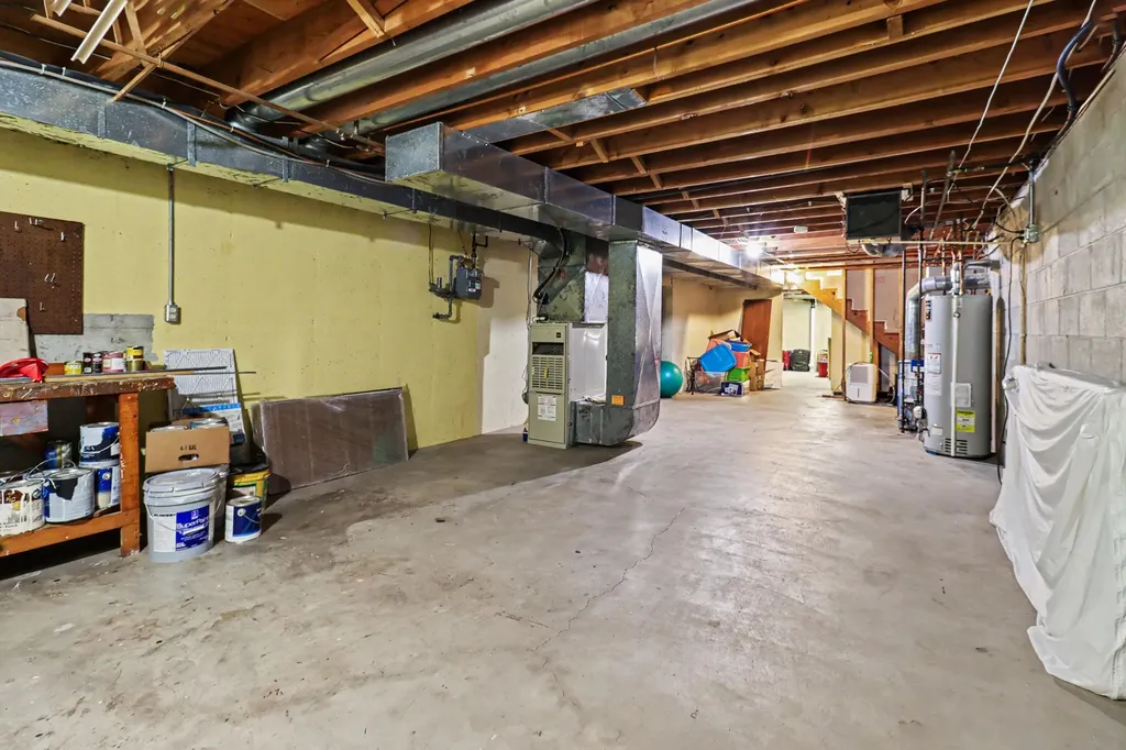 3666 Aaron Avenue SW Grandville City MI 49418