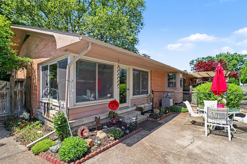3666 Aaron Avenue SW Grandville City MI 49418