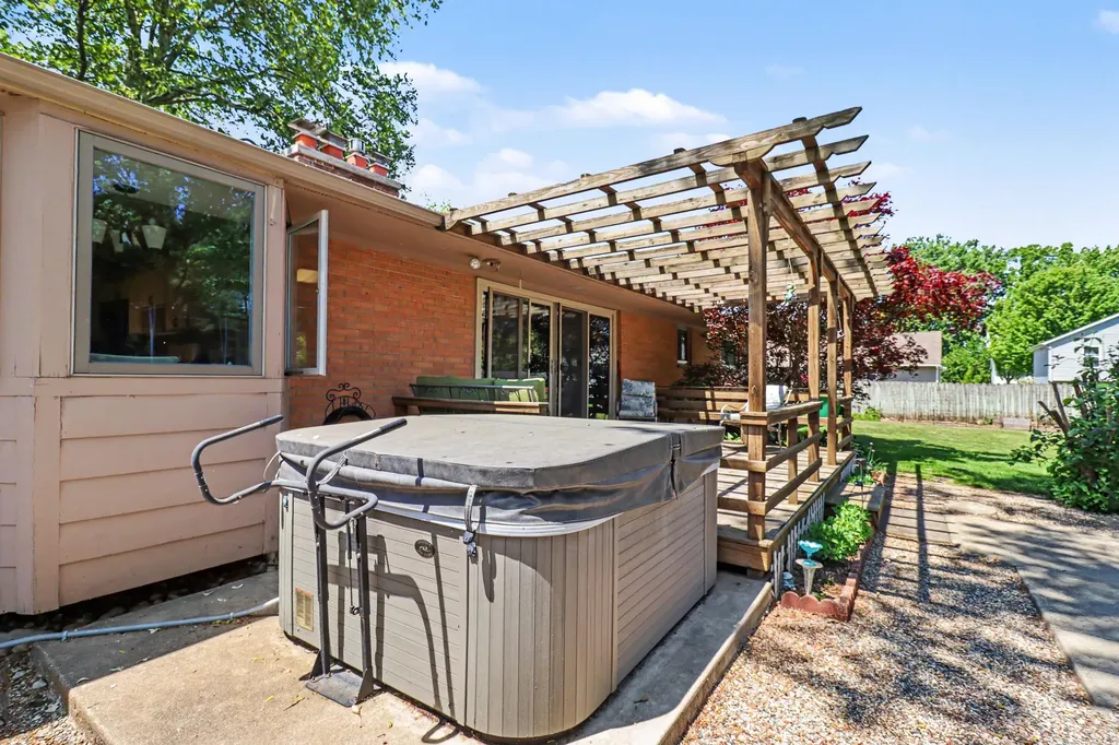 3666 Aaron Avenue SW Grandville City MI 49418