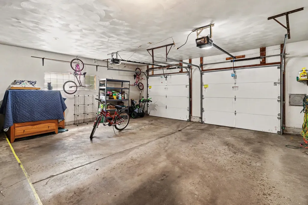 3666 Aaron Avenue SW Grandville City MI 49418
