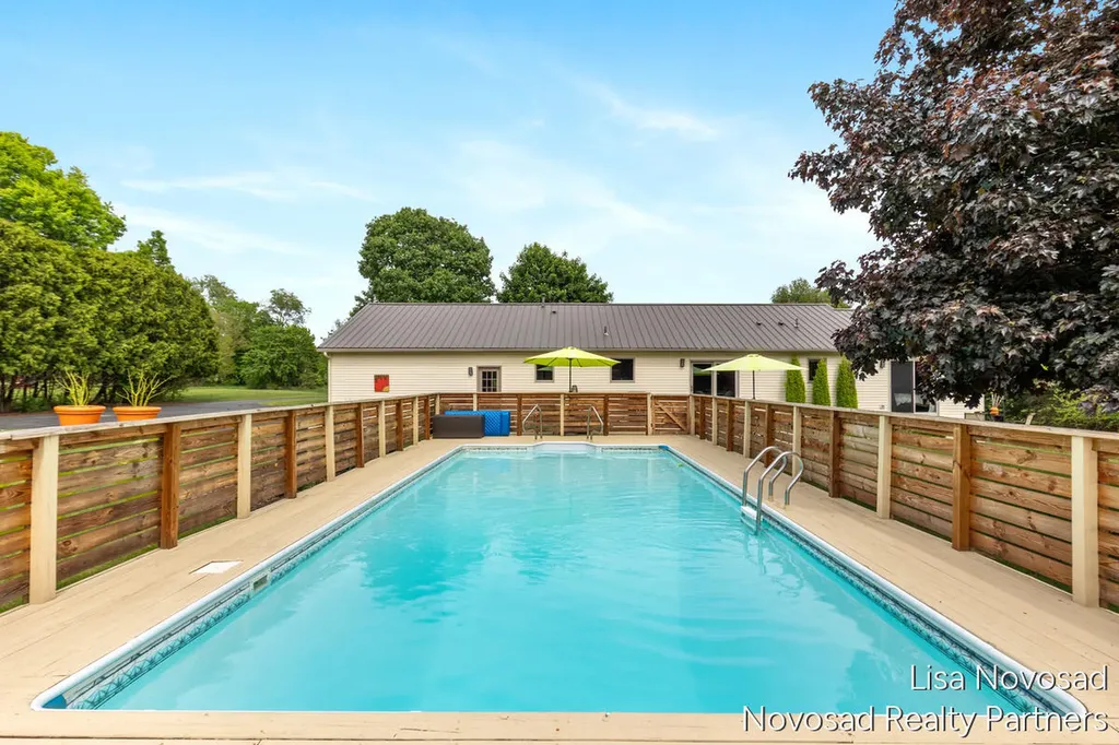 9865 Bergy Avenue SE Bowne Township MI 49302