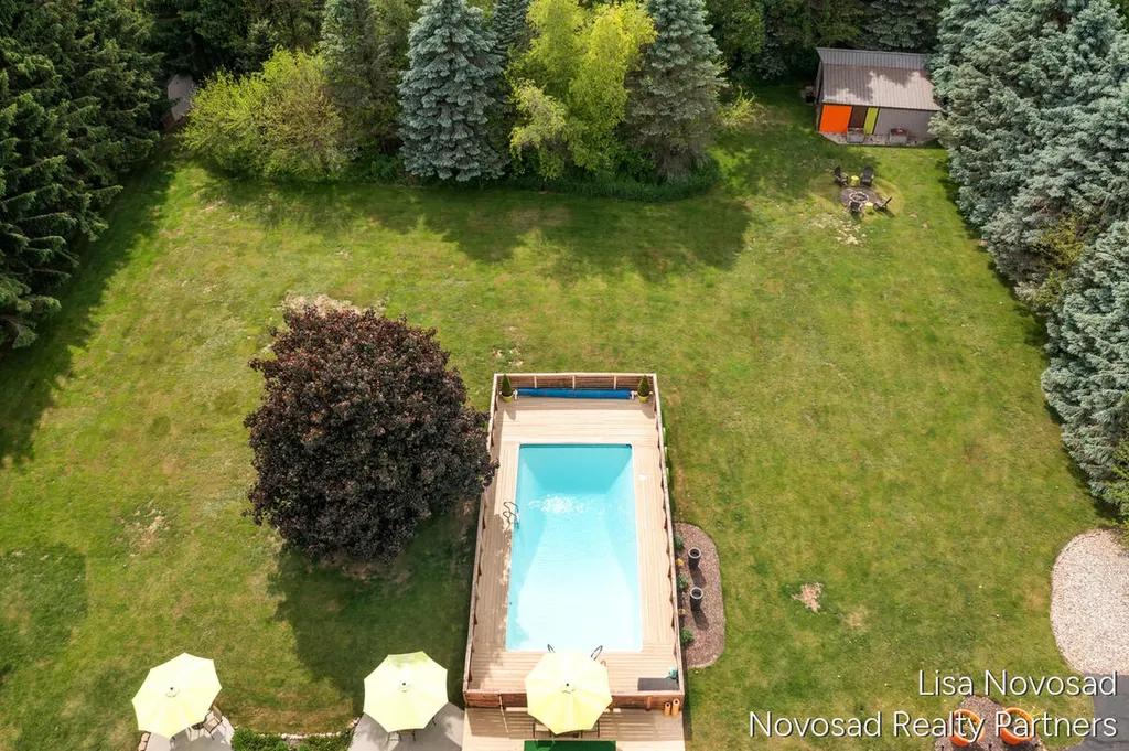 9865 Bergy Avenue SE Bowne Township MI 49302