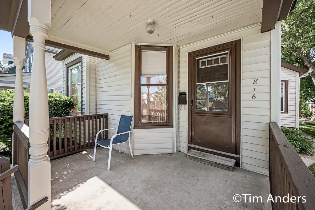 816 Innes Street NE Grand Rapids City MI 49503