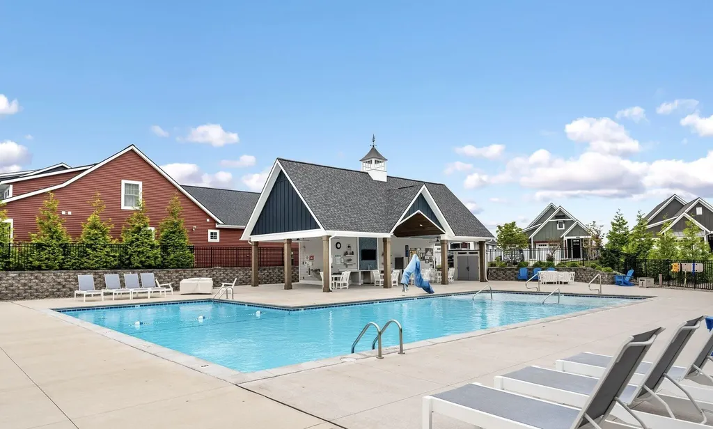 409 W Robinson Drive Whitehall City MI 49461
