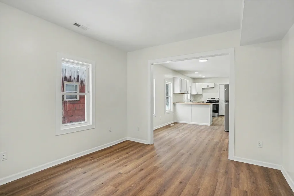 452 Leonard Avenue Muskegon City MI 49442