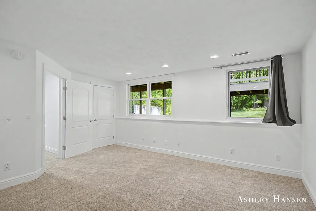 7085 Hidden Ridge Drive SE Cascade Charter Township MI 49546