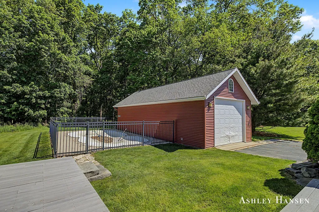 7085 Hidden Ridge Drive SE Cascade Charter Township MI 49546