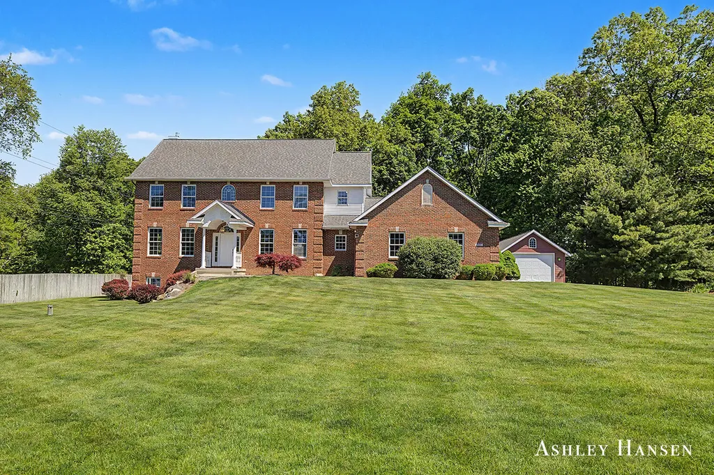 7085 Hidden Ridge Drive SE Cascade Charter Township MI 49546