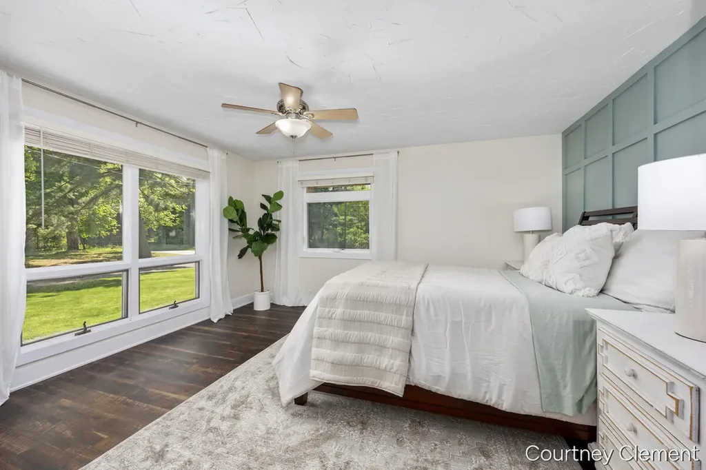4996 Division Avenue N Plainfield Charter Township MI 49321