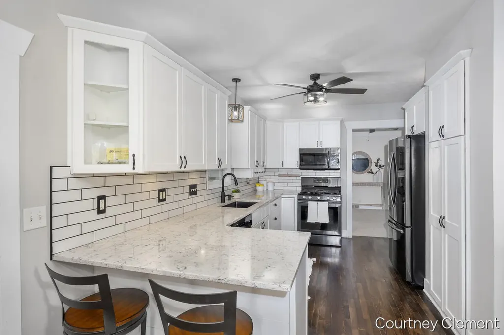 4996 Division Avenue N Plainfield Charter Township MI 49321
