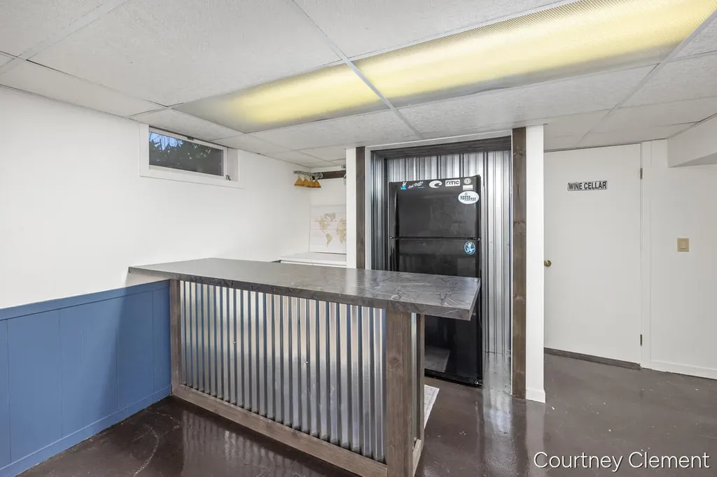 4996 Division Avenue N Plainfield Charter Township MI 49321