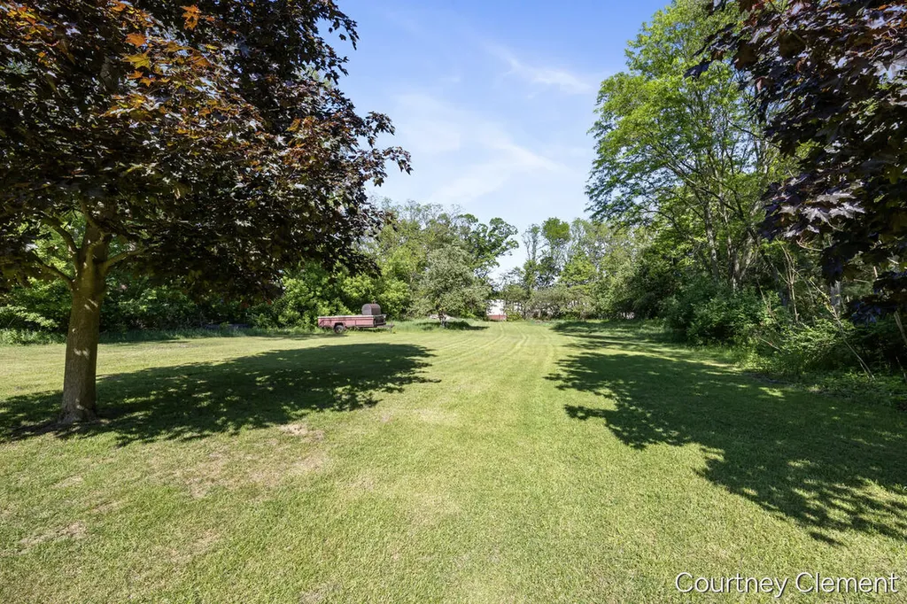 4996 Division Avenue N Plainfield Charter Township MI 49321