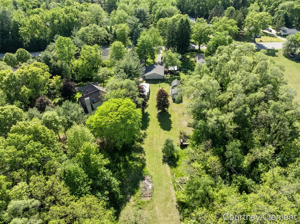 4996 Division Avenue N Plainfield Charter Township MI 49321